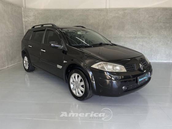 RENAULT MEGANE 1.6 DYNAMIQUE GRAND TOUR 16V FLEX 4P MANUAL RENAULT MEGANE 1.6 DYNAMIQUE GRAND TOUR 16V FLEX 4P MANUAL